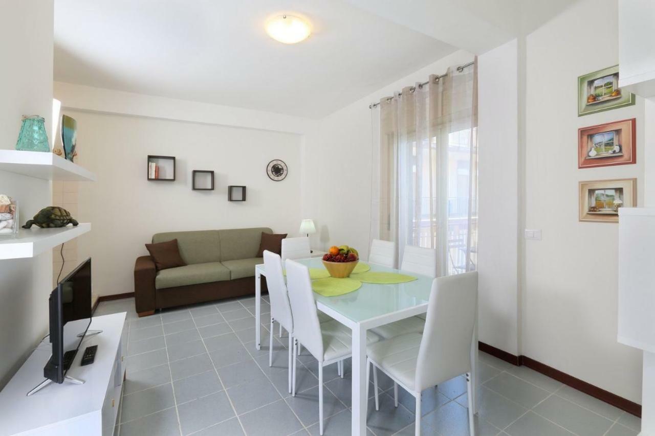 Il Cavalluccio Marino Apartamento Santa Teresa Di Riva Exterior foto