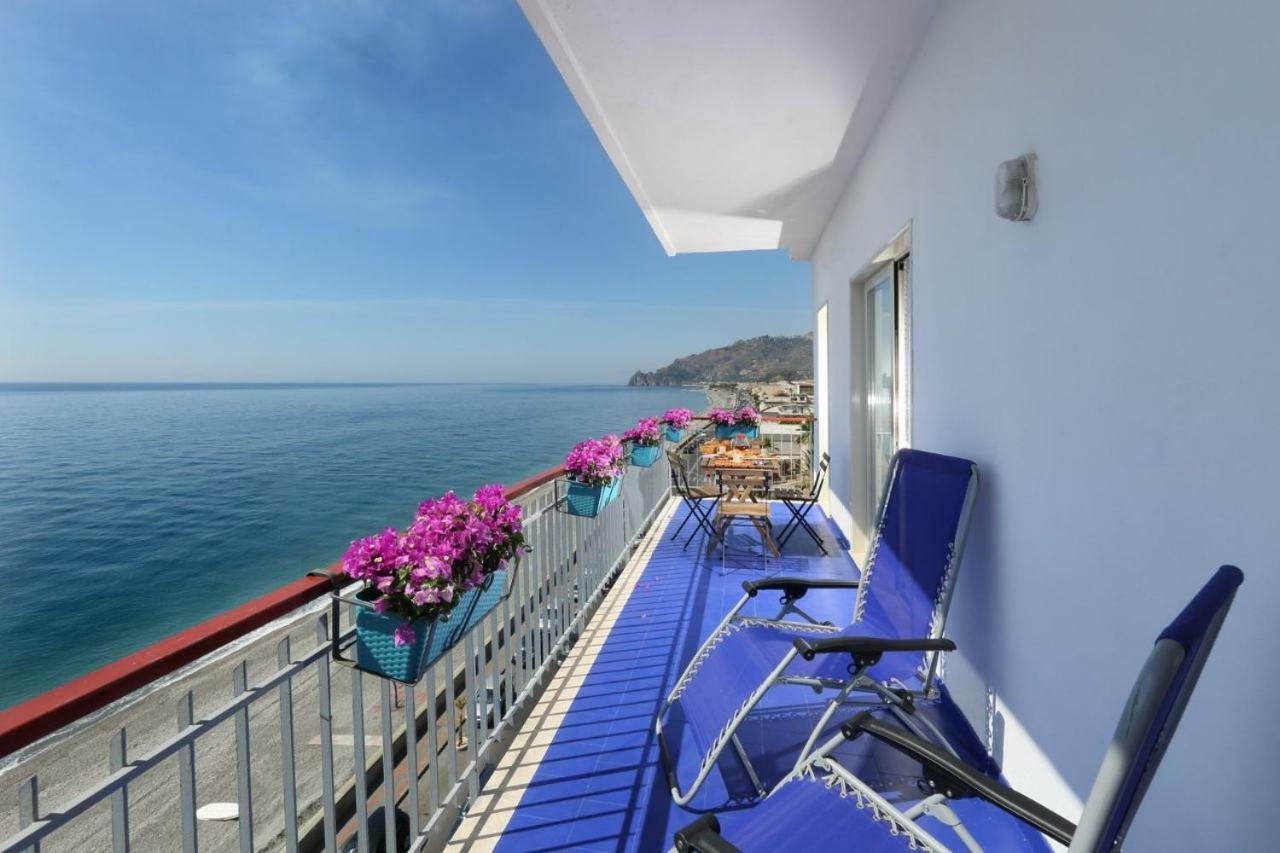 Il Cavalluccio Marino Apartamento Santa Teresa Di Riva Exterior foto