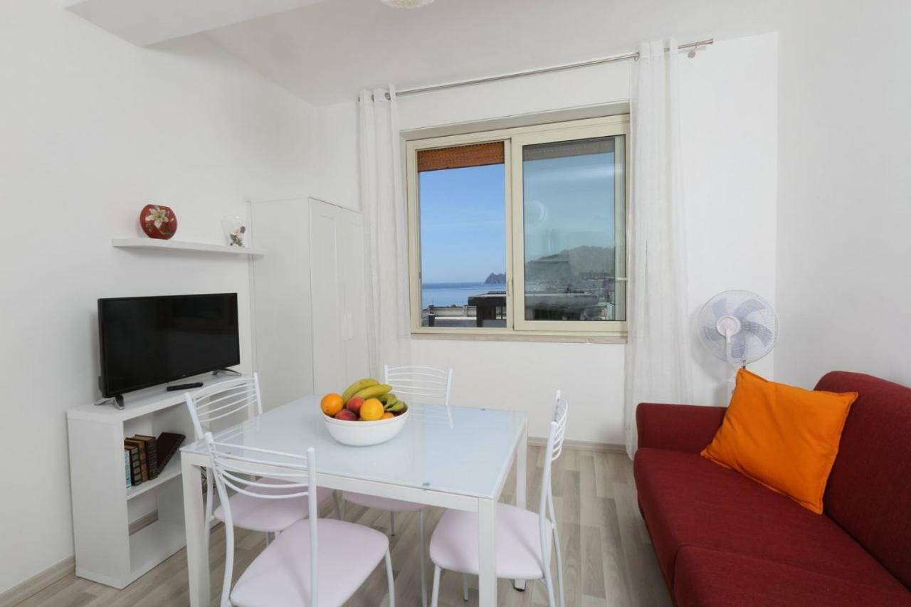 Il Cavalluccio Marino Apartamento Santa Teresa Di Riva Exterior foto